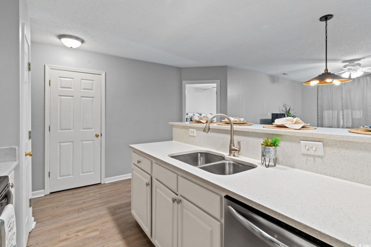 4506 W Harbour Ct. Photo 6