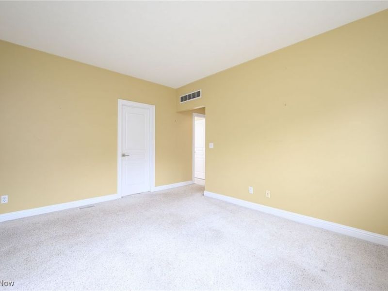 2975 Waterford Drive, Twinsburg, OH 44087 Photo 21