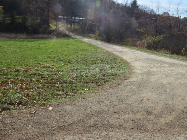 1121 Center Street SW, Carrollton, OH 44615