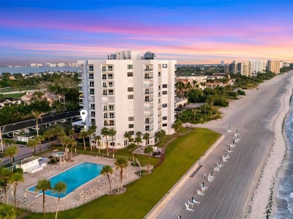 1000 LONGBOAT CLUB ROAD, Unit 204, LONGBOAT KEY, FL 34228