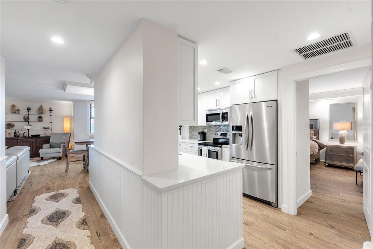 1000 Longboat Club Road, Unit 204, Longboat Key, FL 34228 Photo