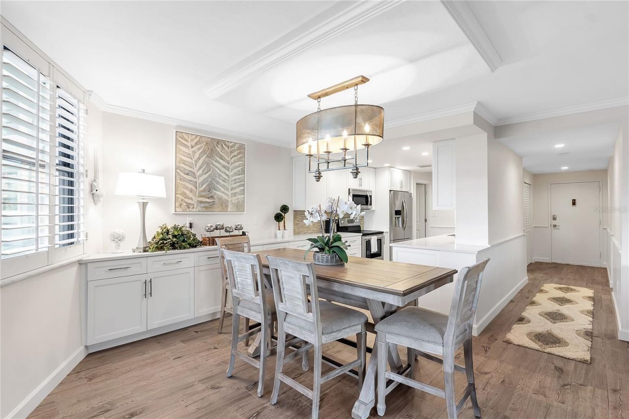 1000 Longboat Club Road, Unit 204, Longboat Key, FL 34228 Photo