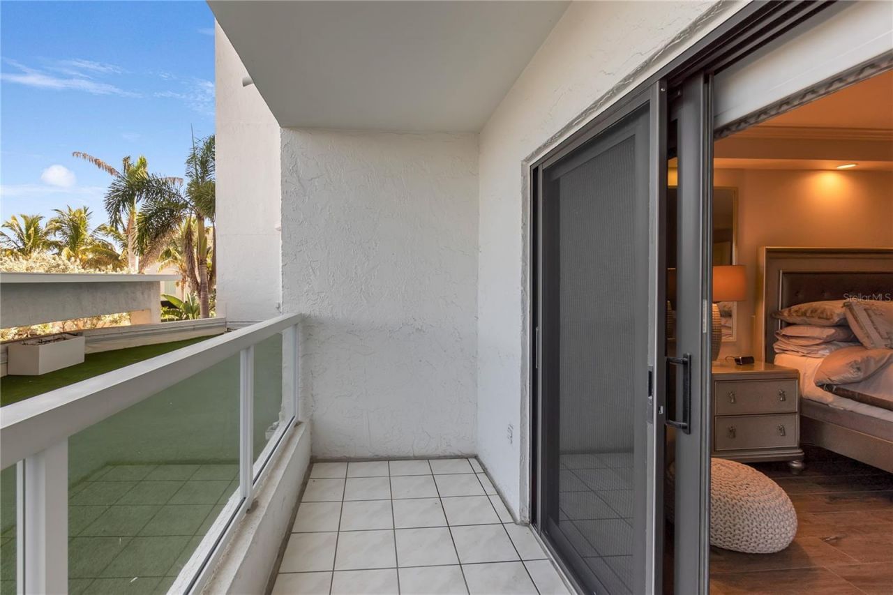 1000 Longboat Club Road, Unit 204, Longboat Key, FL 34228 Photo