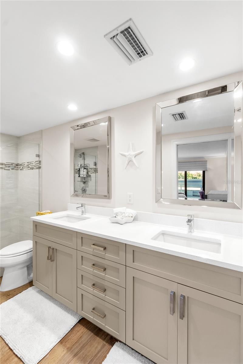 1000 Longboat Club Road, Unit 204, Longboat Key, FL 34228 Photo