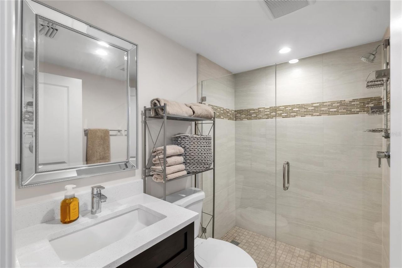 1000 Longboat Club Road, Unit 204, Longboat Key, FL 34228 Photo