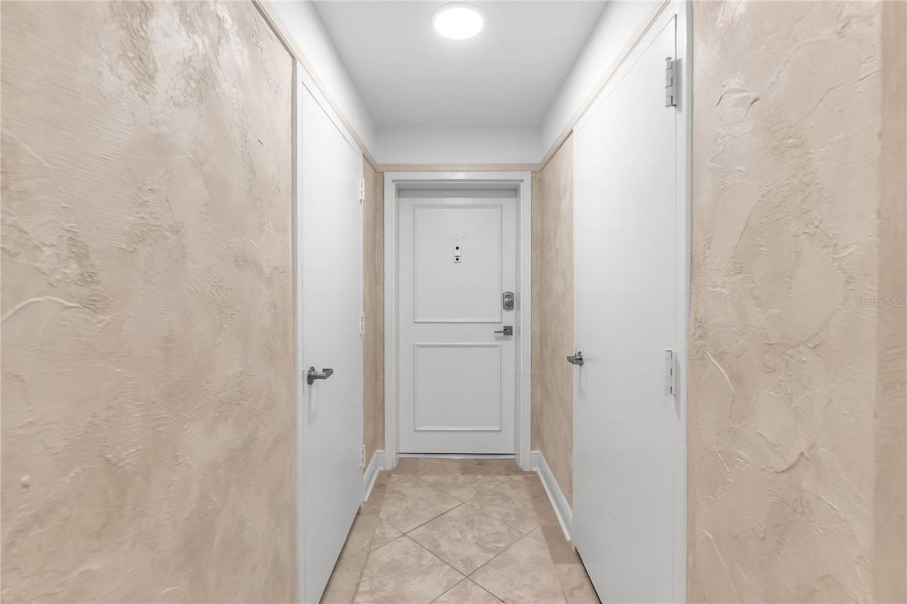 1000 Longboat Club Road, Unit 204, Longboat Key, FL 34228 Photo