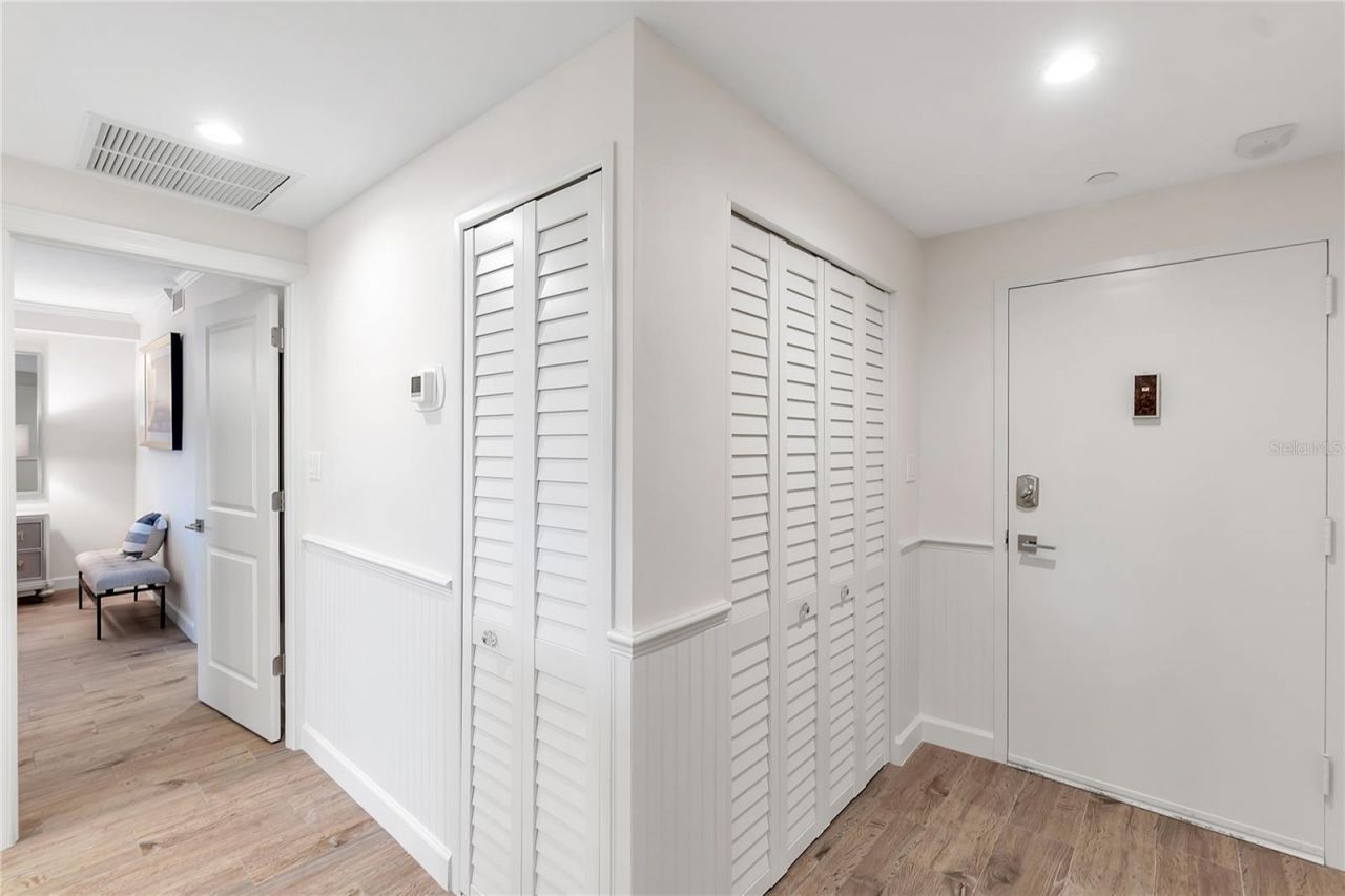 1000 Longboat Club Road, Unit 204, Longboat Key, FL 34228 Photo