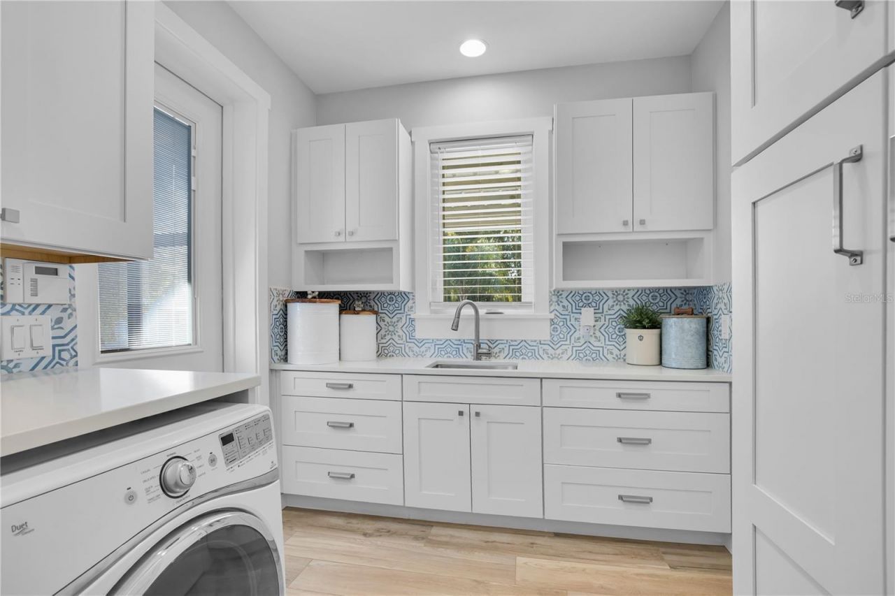 801 Lakeshore Drive, Eustis, FL 32726 Photo