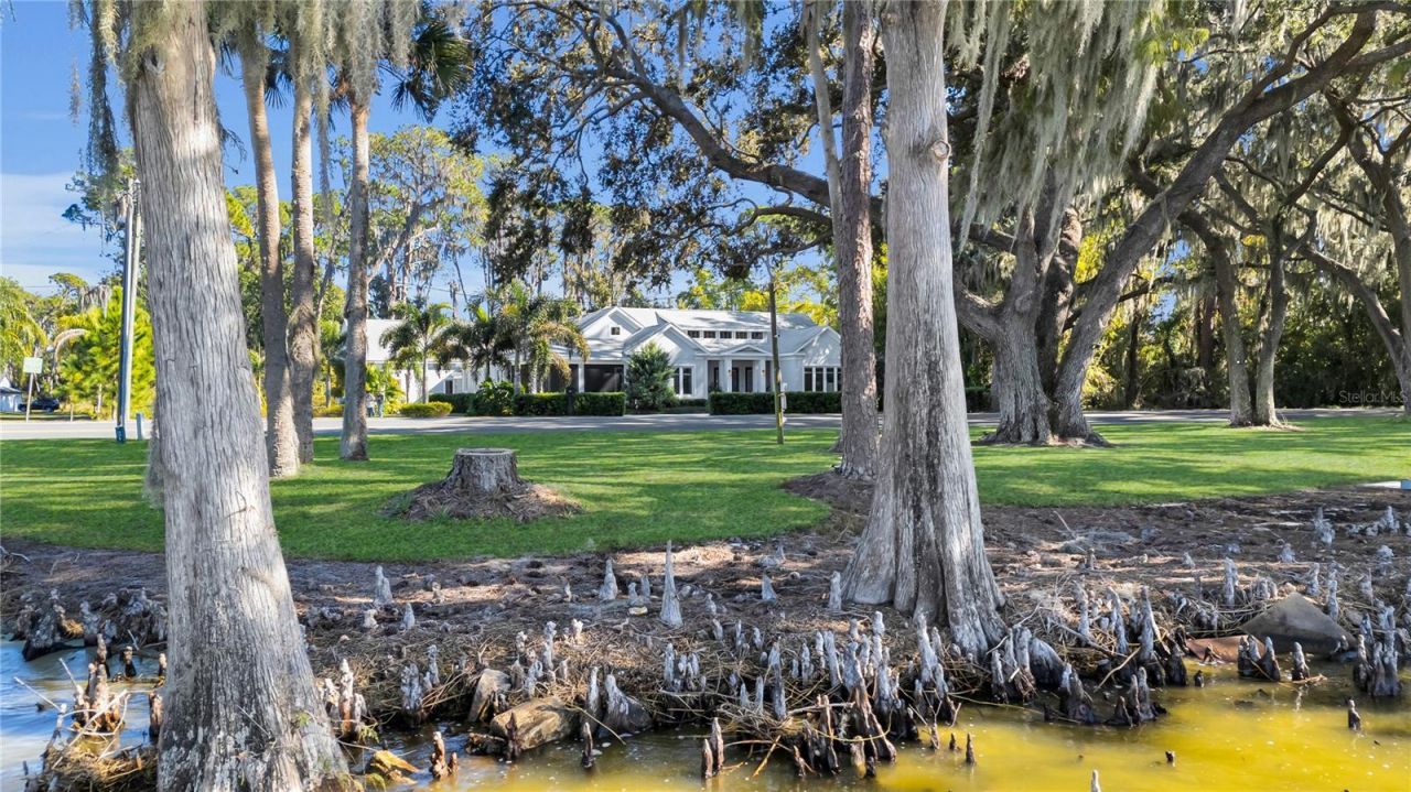 801 Lakeshore Drive, Eustis, FL 32726 Photo