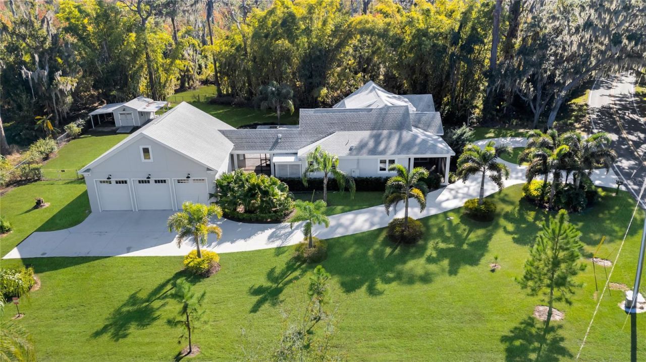 801 Lakeshore Drive, Eustis, FL 32726 Photo