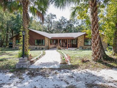 82 YOUNG DRIVE, INGLIS, FL 34449