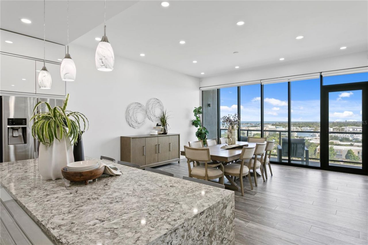 199 Dali Boulevard, Unit PH-2, Saint Petersburg, FL 33701 Photo