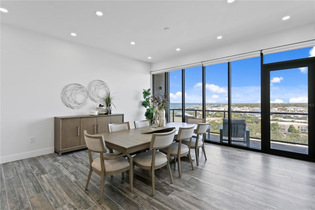 199 Dali Boulevard, Unit PH-2, Saint Petersburg, FL 33701 Photo