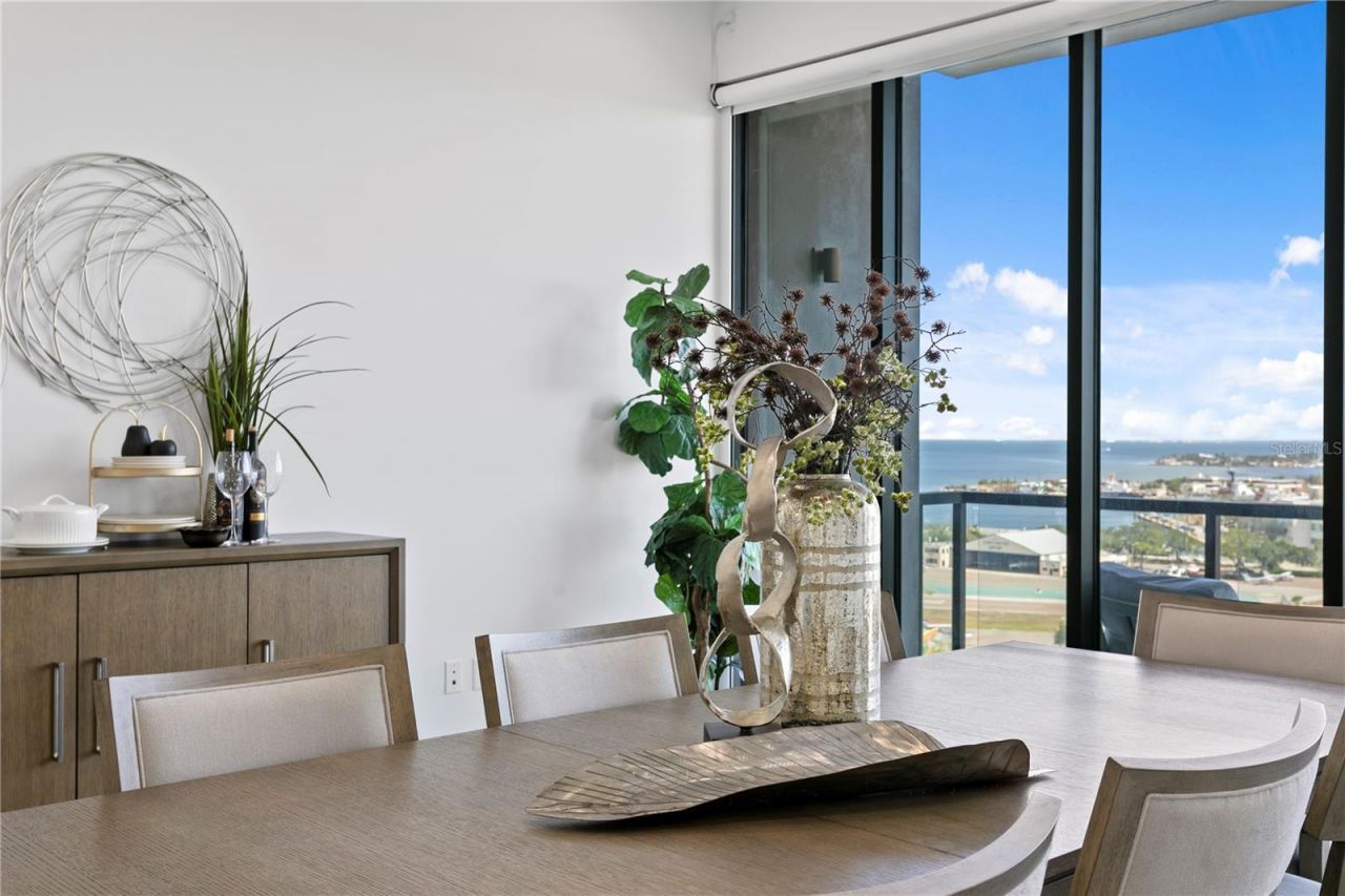 199 Dali Boulevard, Unit PH-2, Saint Petersburg, FL 33701 Photo