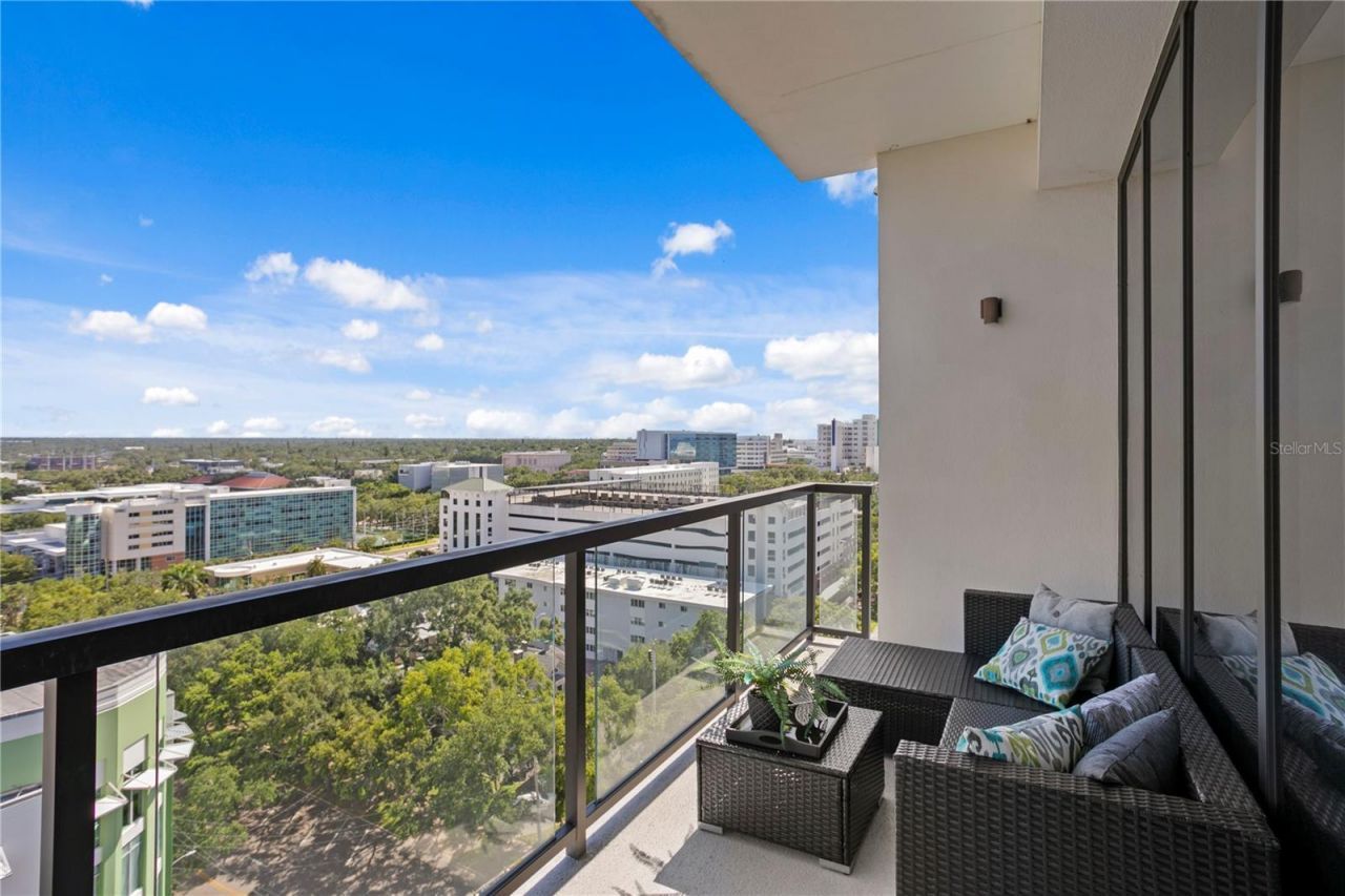 199 Dali Boulevard, Unit PH-2, Saint Petersburg, FL 33701 Photo