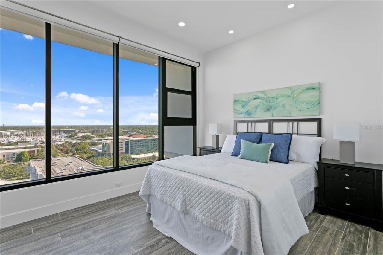 199 Dali Boulevard, Unit PH-2, Saint Petersburg, FL 33701 Photo