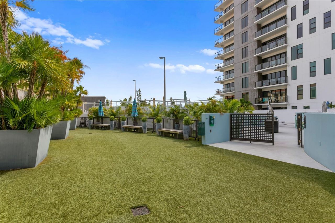 199 Dali Boulevard, Unit PH-2, Saint Petersburg, FL 33701 Photo