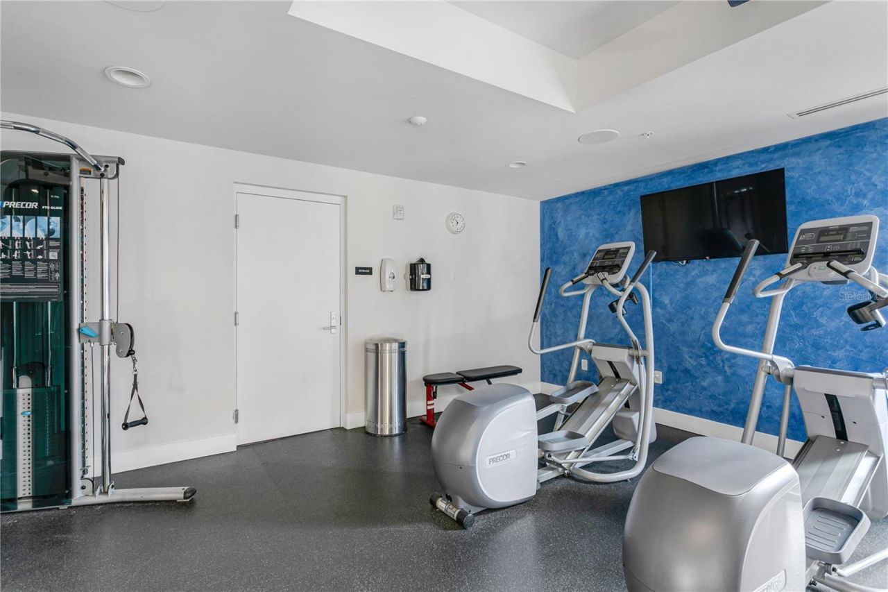 199 Dali Boulevard, Unit PH-2, Saint Petersburg, FL 33701 Photo