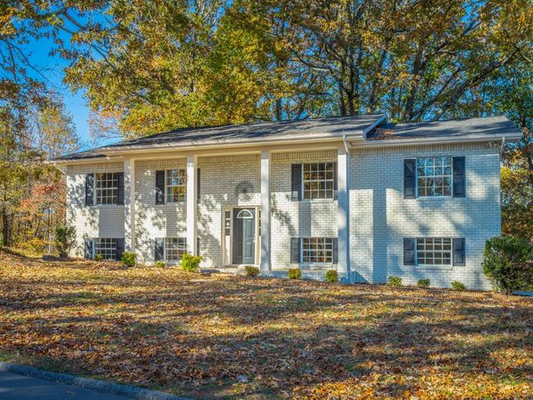 733 Crestridge Drive, Rossville, GA 30741