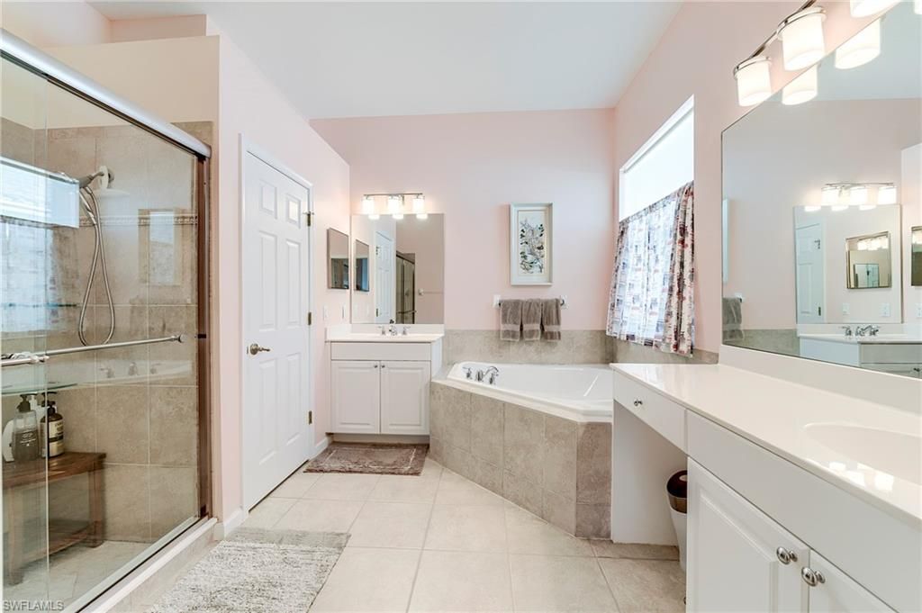 3806 Lakeview Isle Ct, Fort Myers, FL 33905 Photo
