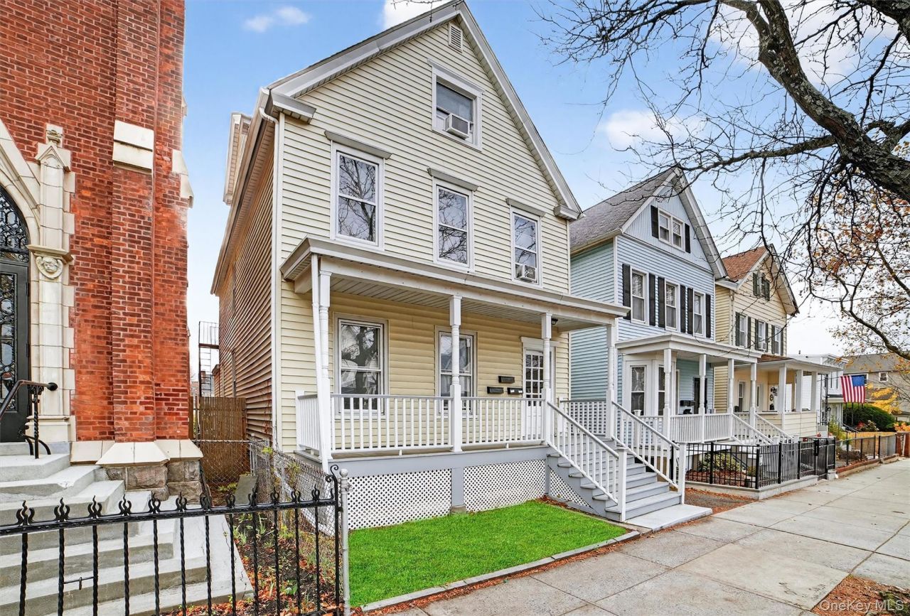 140 Beekman Avenue, Sleepy Hollow, NY 10591 Main Photo