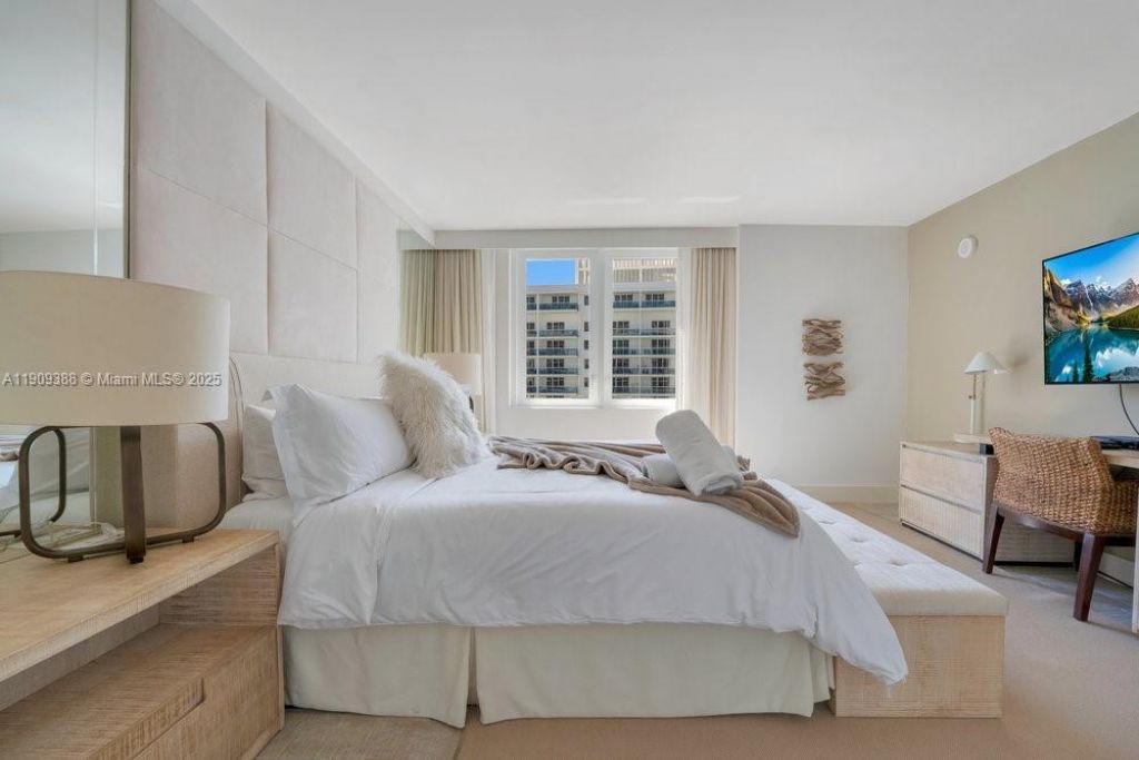 102 24th St, Unit 1204, Miami Beach, FL 33139 Photo