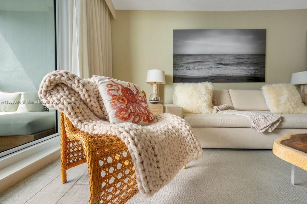 102 24th St, Unit 1204, Miami Beach, FL 33139 Photo