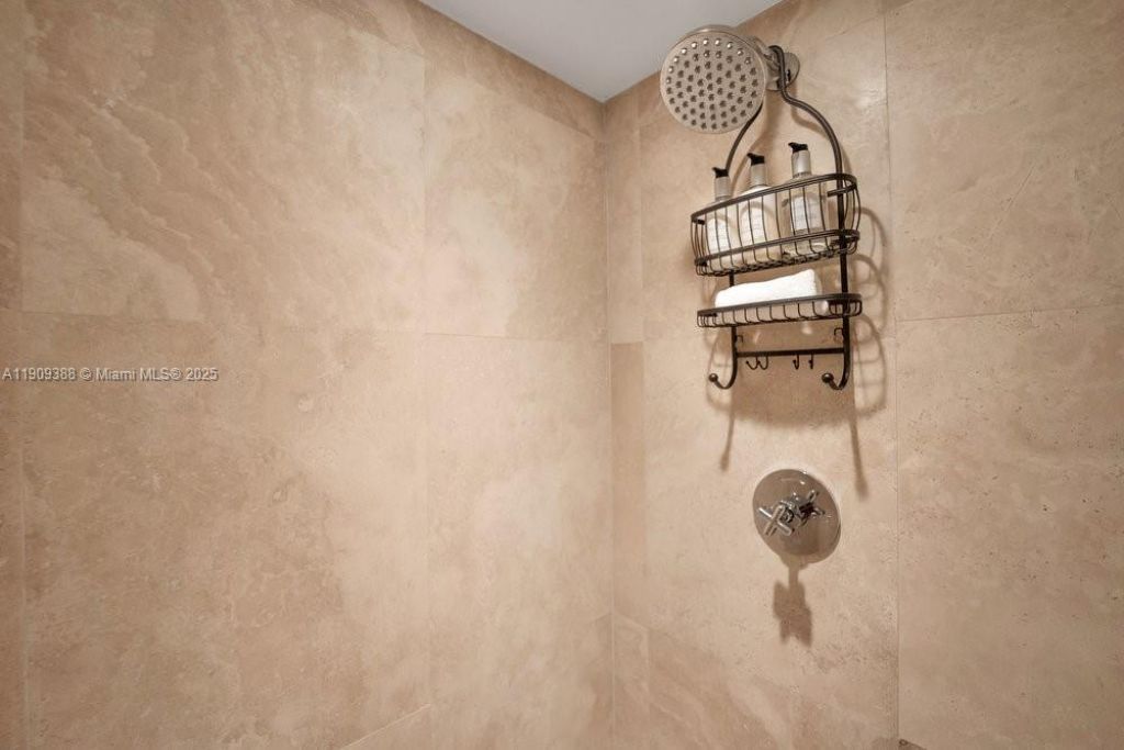 102 24th St, Unit 1204, Miami Beach, FL 33139 Photo