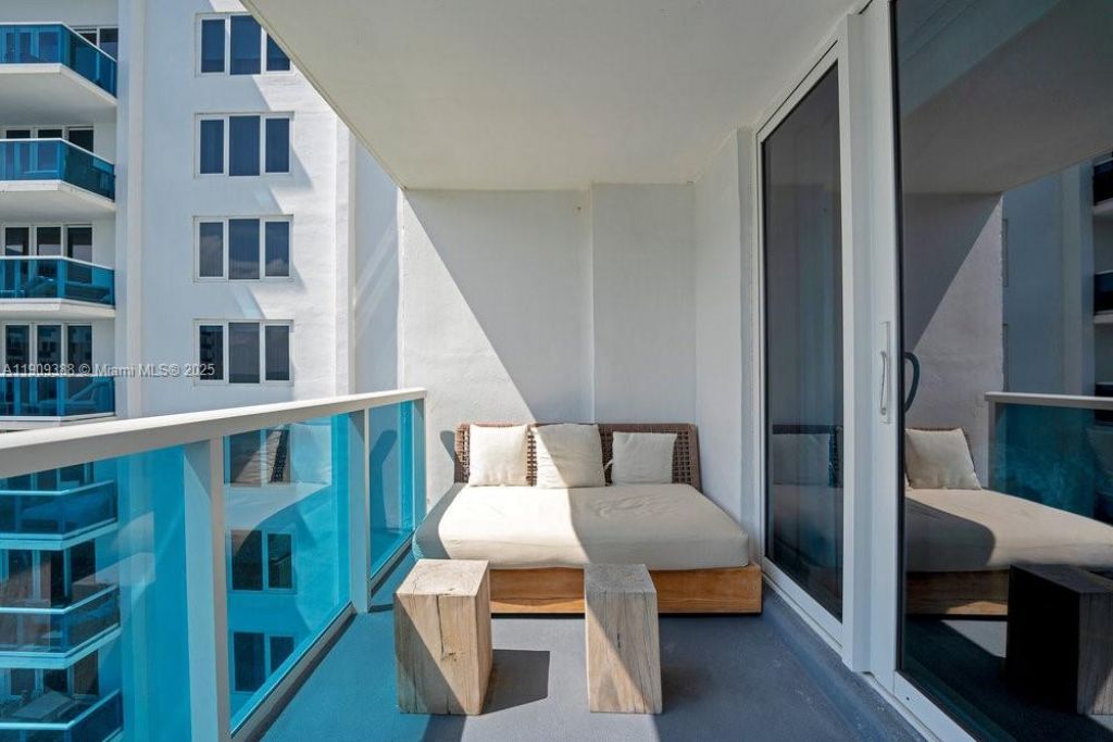 102 24th St, Unit 1204, Miami Beach, FL 33139 Photo