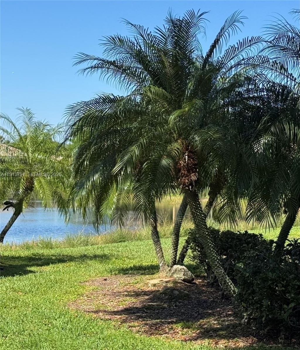 6833 Watertown Dr, Boynton Beach, FL 33437 Photo