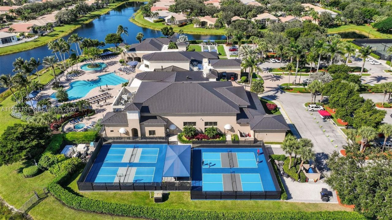 6833 Watertown Dr, Boynton Beach, FL 33437 Photo