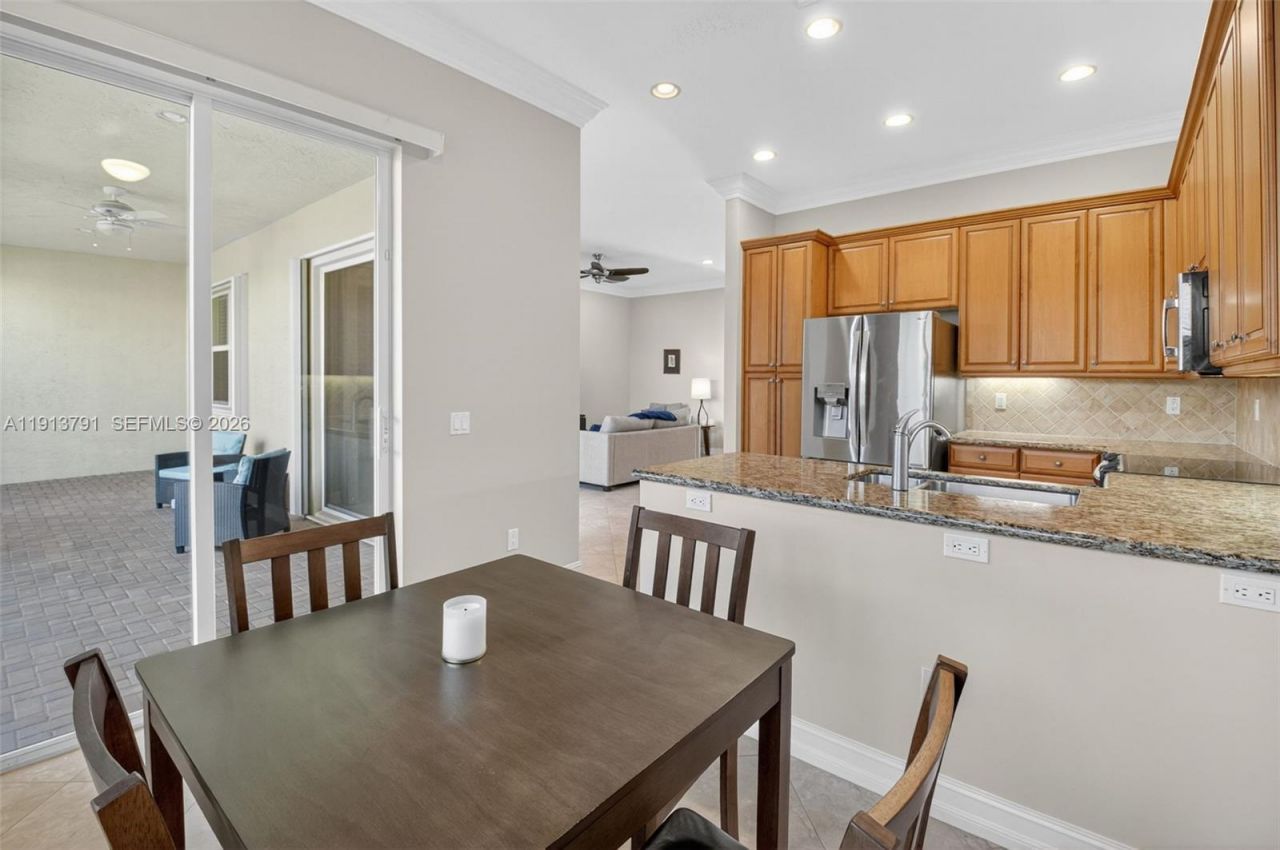 6833 Watertown Dr, Boynton Beach, FL 33437 Photo