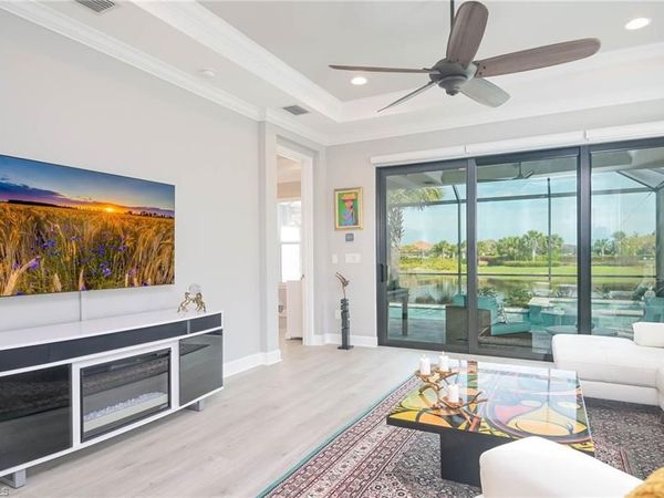 8013 Calle Canovas CT, NAPLES, FL 34114