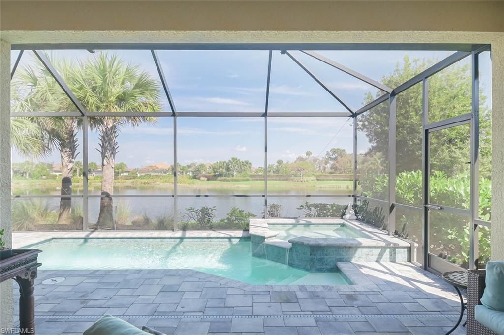 8013 Calle Canovas Ct, Naples, FL 34114 Photo