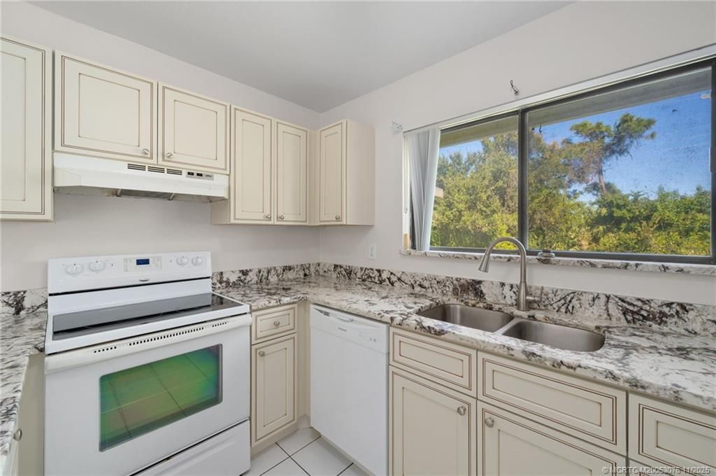 1456 SE Colchester Circle, Port Saint Lucie, FL 34952 Photo