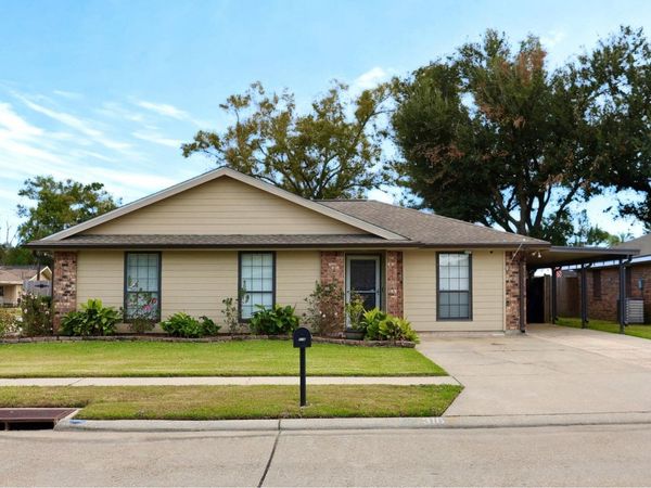 316 Louis Dr, Houma, LA 70364