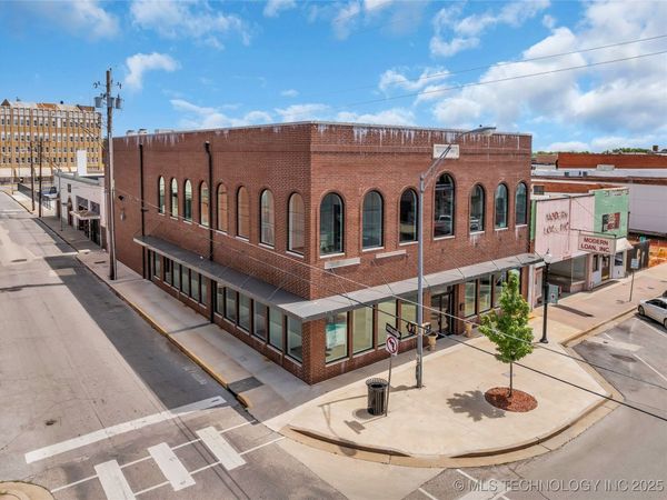 127 W Main Street , Ardmore, OK 73401