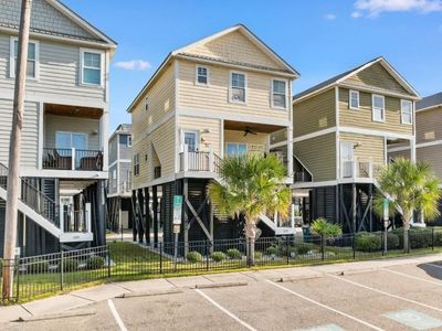 125 Garden City Retreat Dr., Murrells Inlet, SC 29576