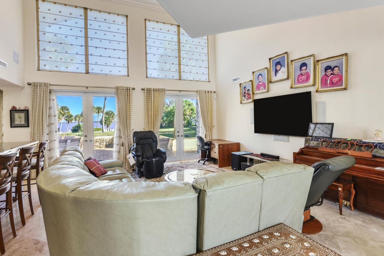 3343 S Indian River Drive, Fort Pierce, FL 34982 Photo