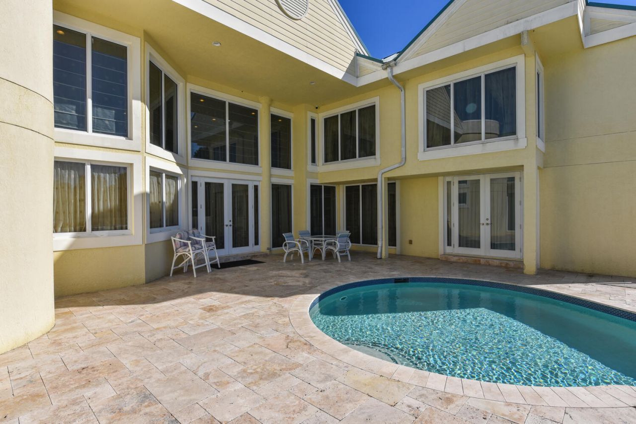 3343 S Indian River Drive, Fort Pierce, FL 34982 Photo