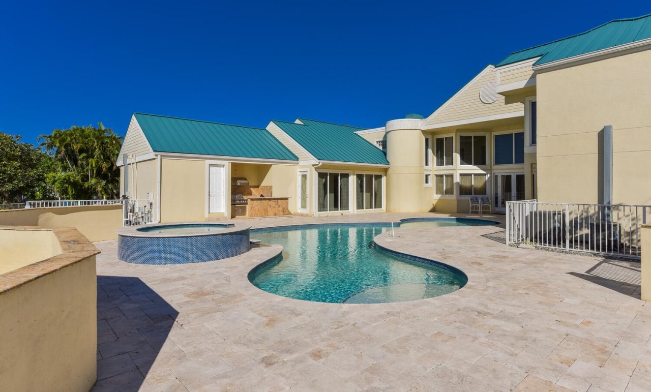 3343 S Indian River Drive, Fort Pierce, FL 34982 Photo