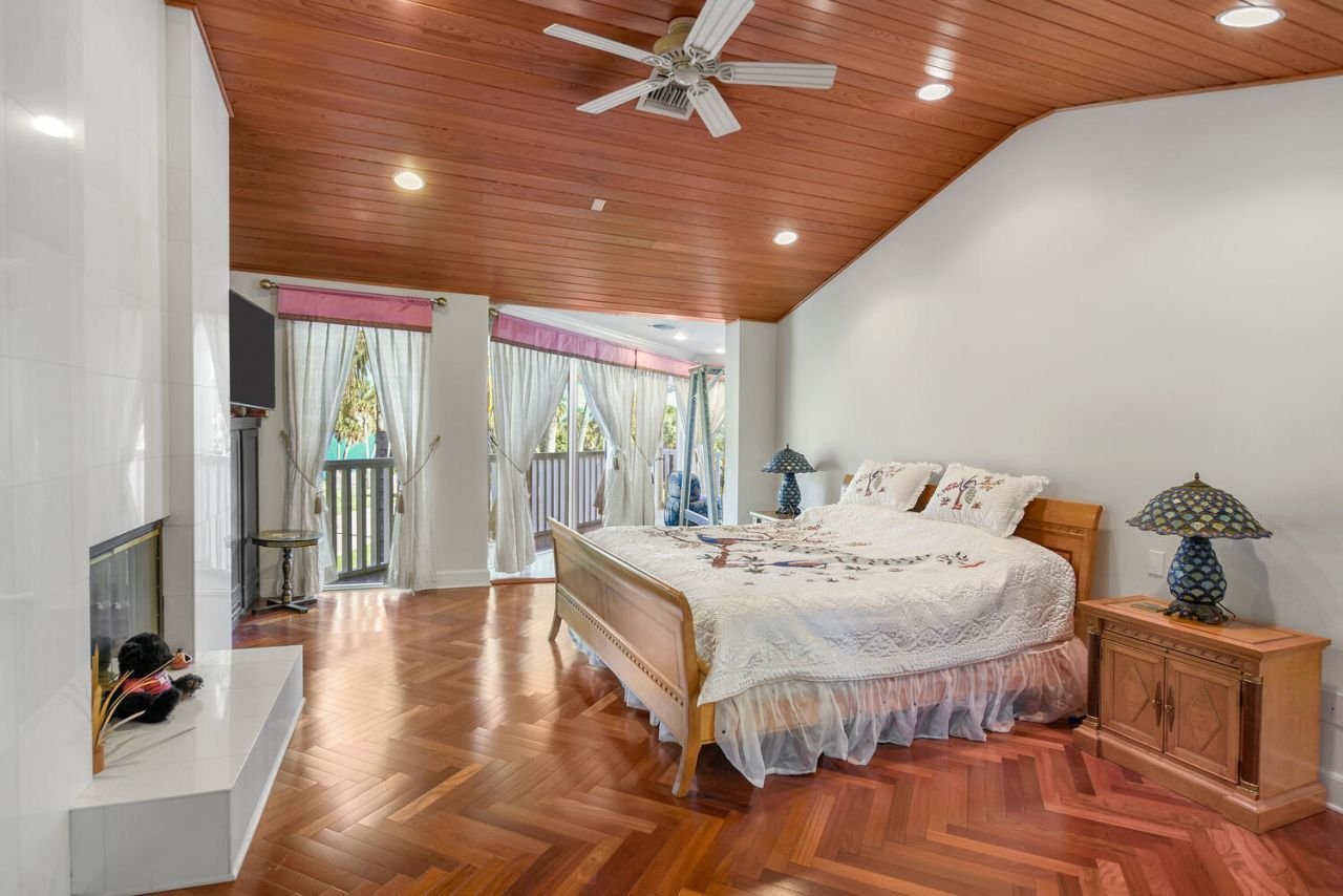 3343 S Indian River Drive, Fort Pierce, FL 34982 Photo