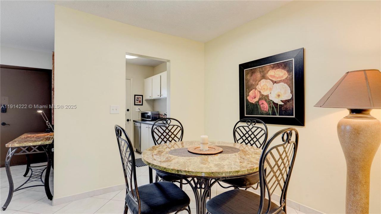 16790 NE 14th Ave, Unit 206, Miami, FL 33162 Photo