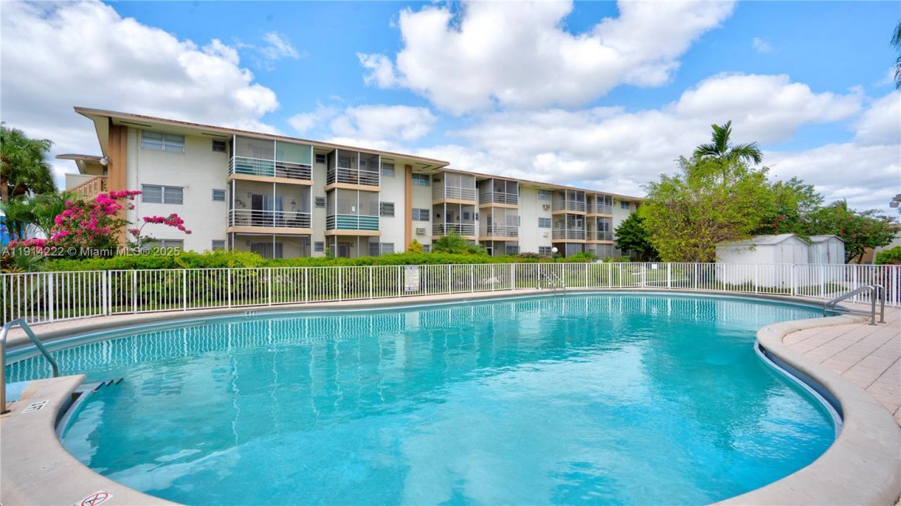 16790 NE 14th Ave, Unit 206, Miami, FL 33162 Photo