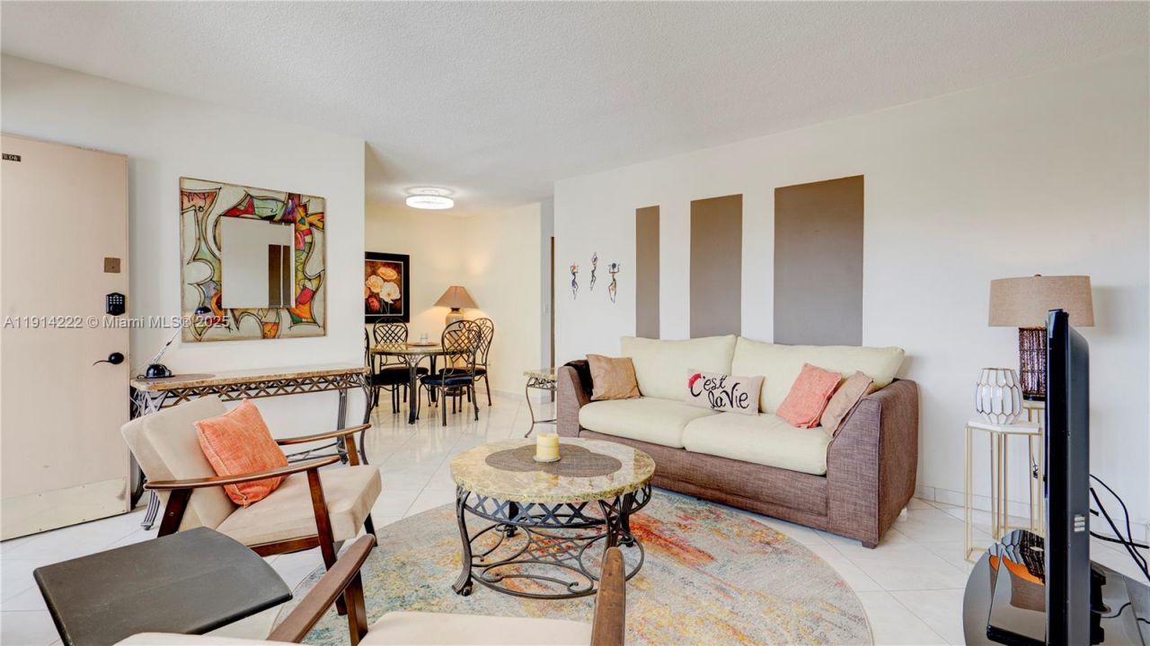 16790 NE 14th Ave, Unit 206, Miami, FL 33162 Photo