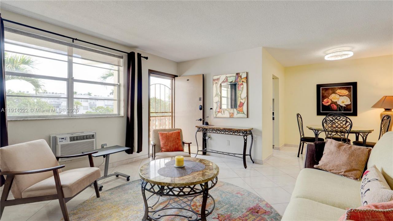 16790 NE 14th Ave, Unit 206, Miami, FL 33162 Photo