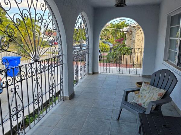 2970 SW 17th St, Miami, FL 33145