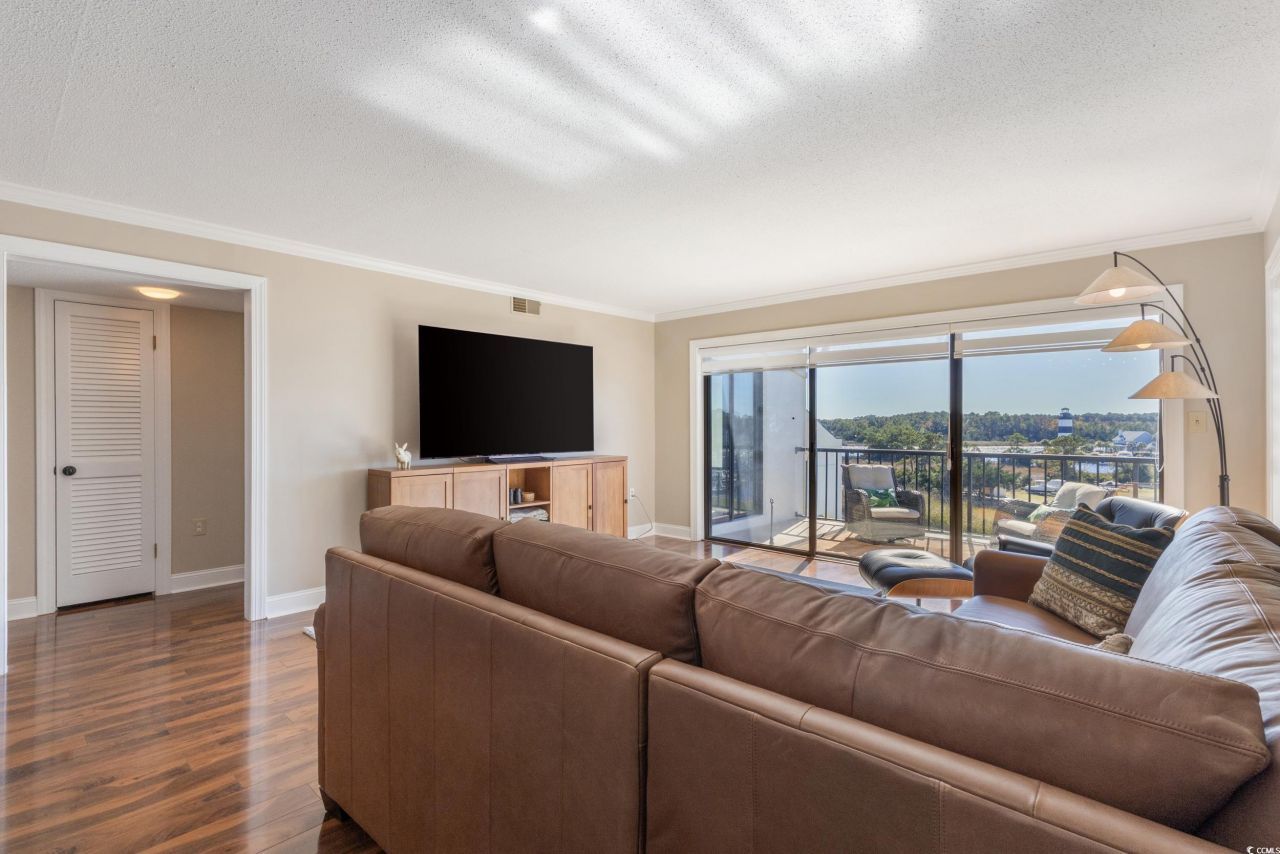 4440 Nassau Ct. Photo 4