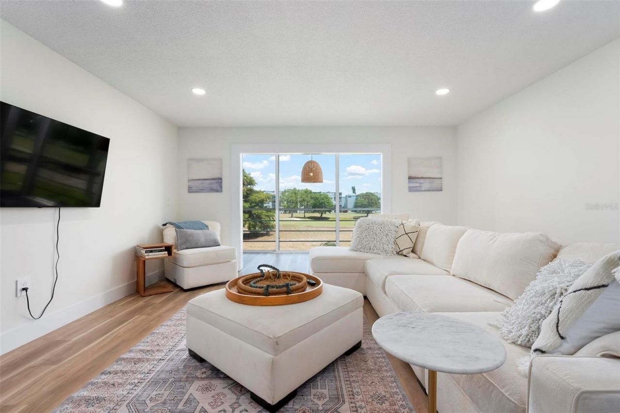 4200 Ironwood Circle, Unit 203B, Bradenton, FL 34209 Photo