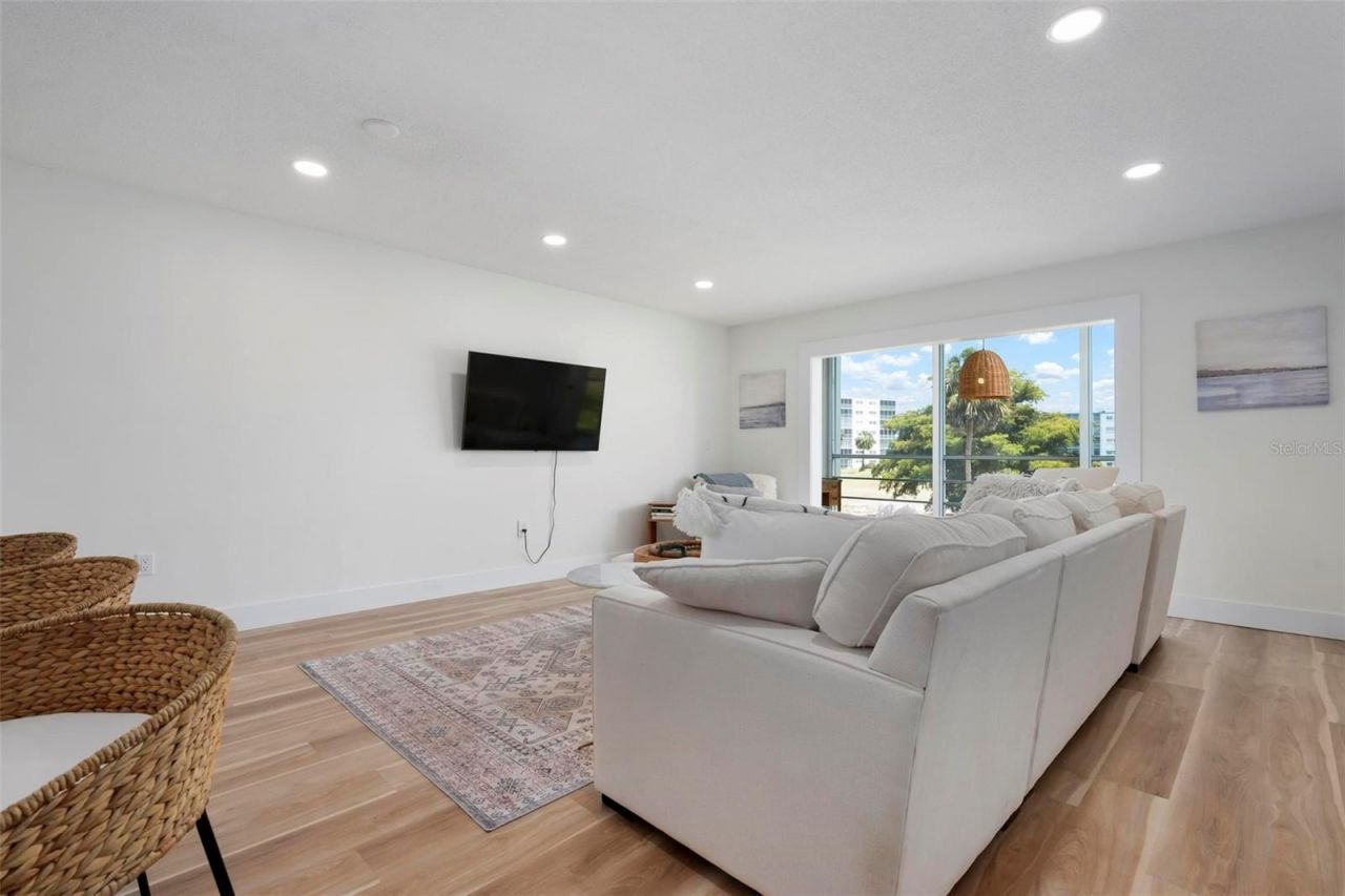 4200 Ironwood Circle, Unit 203B, Bradenton, FL 34209 Photo